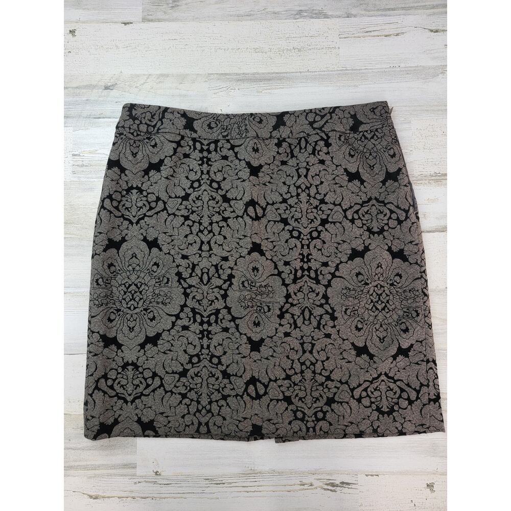 Evan Picone Gray Pencil Skirt with Black Velvet Floral Pattern- Size 18‎